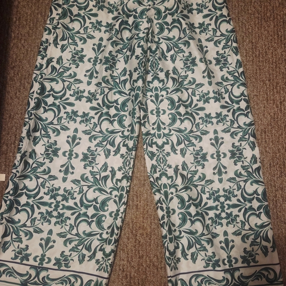 Floral Patterned Pants - Picture 2 of 4